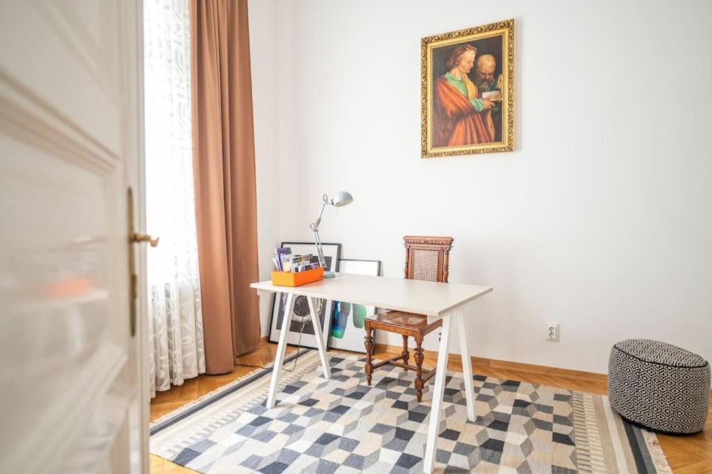 Apartment Herzer Загреб Экстерьер фото