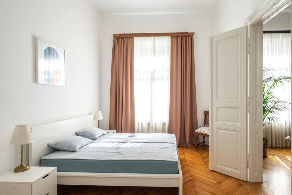 Apartment Herzer Загреб Экстерьер фото